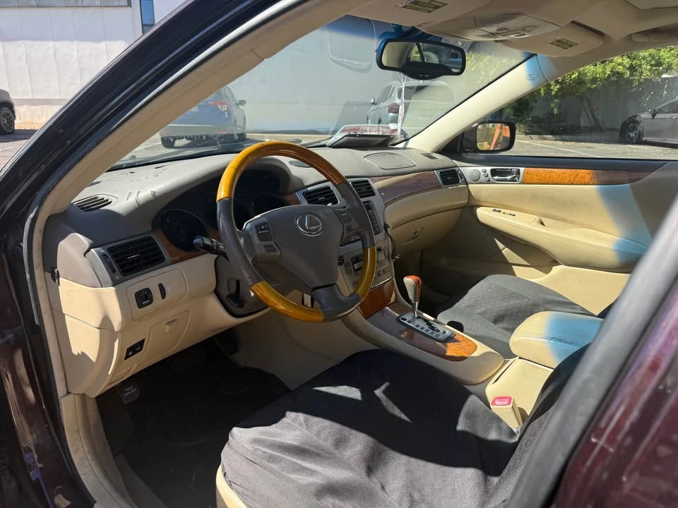 2005 Lexus ES 4th Gen - Image 5 of 11