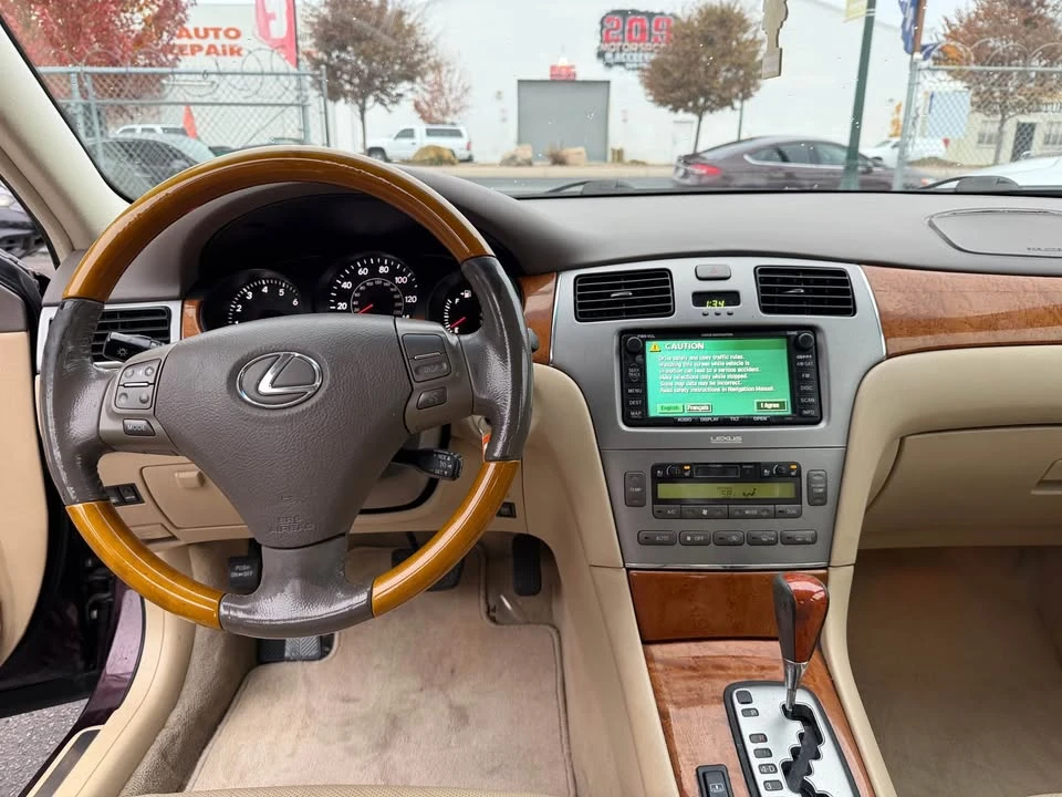 2005 Lexus ES 3rd Gen - Image 9 of 11
