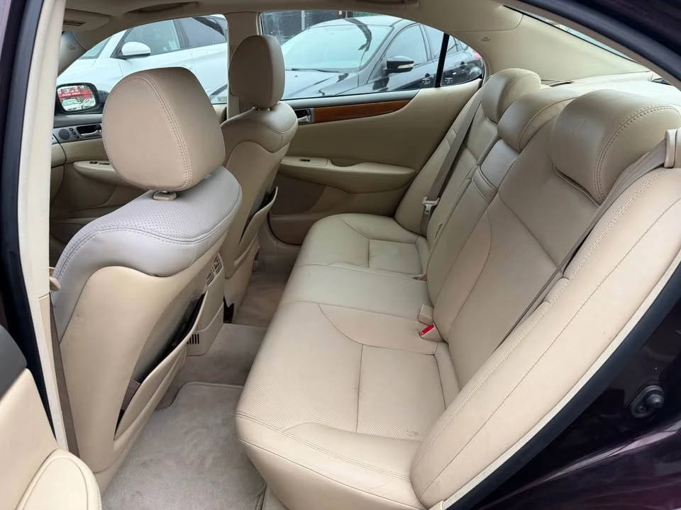 2005 Lexus ES 3rd Gen - Image 7 of 11