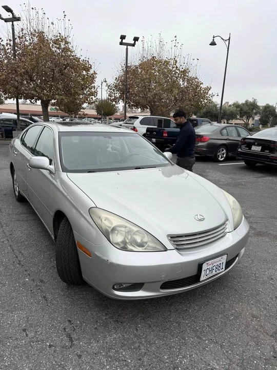 2005 Lexus ES 4th Gen - Image 3 of 5