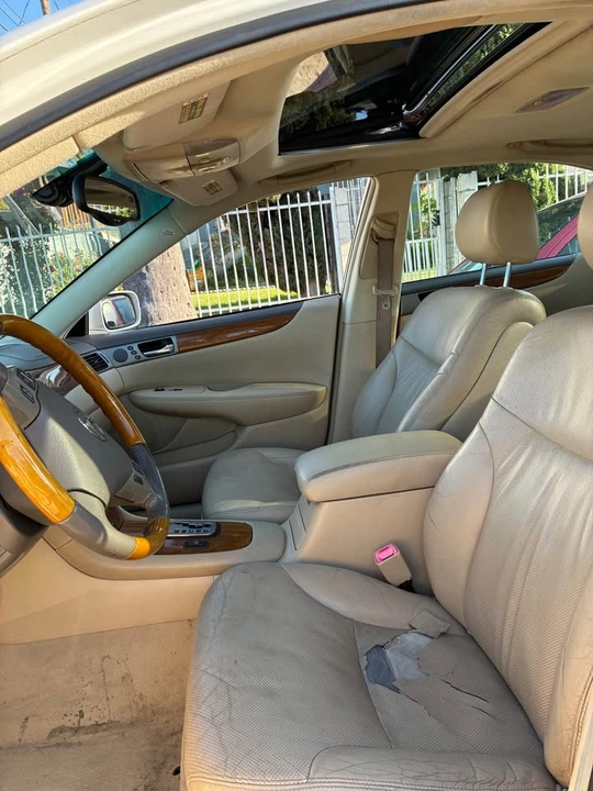 2005 Lexus ES 4th Gen - Image 8 of 11