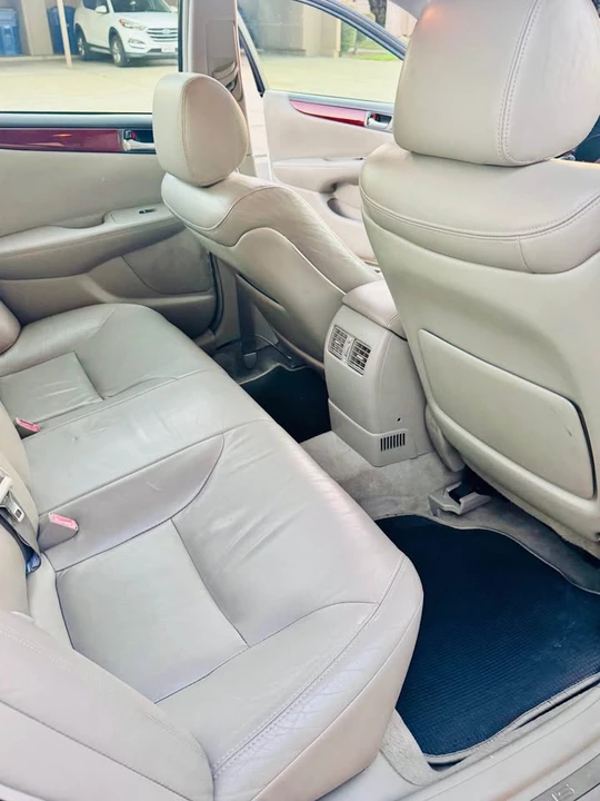 2005 Lexus ES 4th Gen - Image 8 of 11