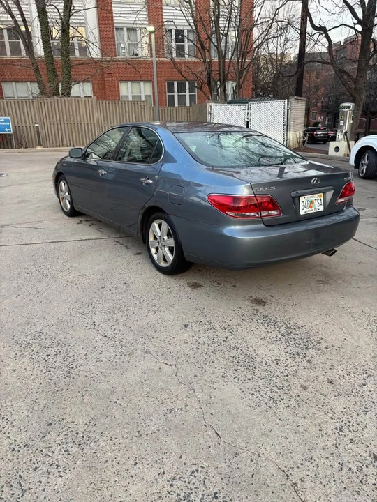 2005 Lexus ES 4th Gen - Image 2 of 9
