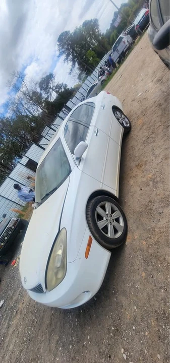 2005 Lexus ES 4th Gen - Image 3 of 6