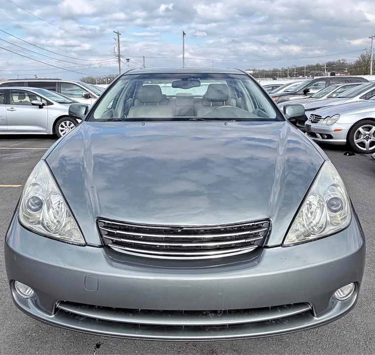 2005 Lexus ES 4th Gen - Image 2 of 17