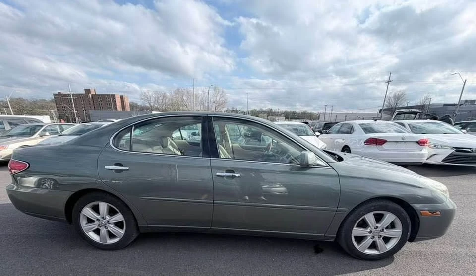 2005 Lexus ES 4th Gen - Image 6 of 17