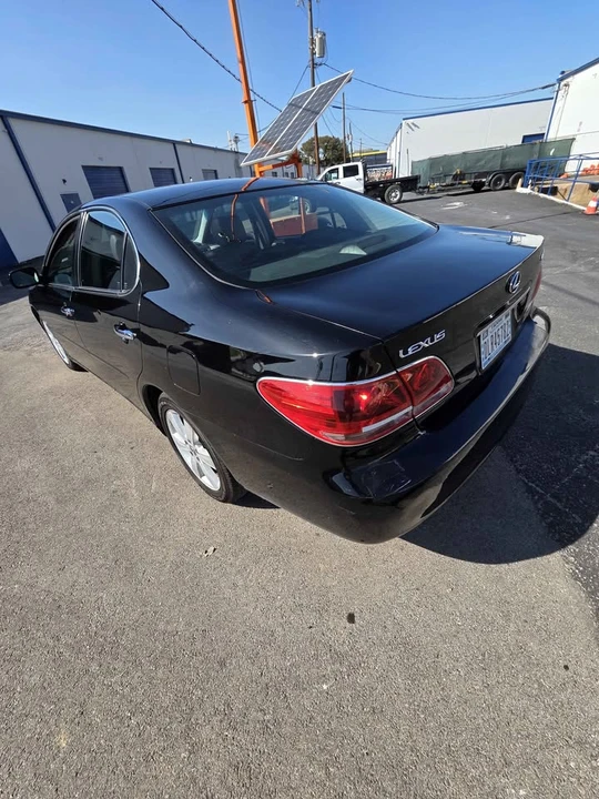 2005 Lexus ES 4th Gen - Image 10 of 19