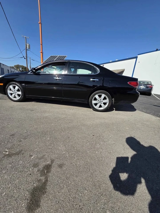 2005 Lexus ES 4th Gen - Image 11 of 19