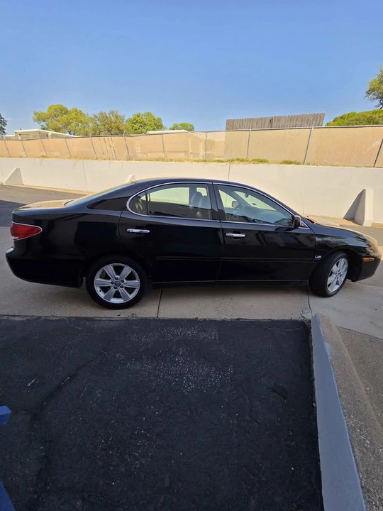 2005 Lexus ES 4th Gen - Image 2 of 19
