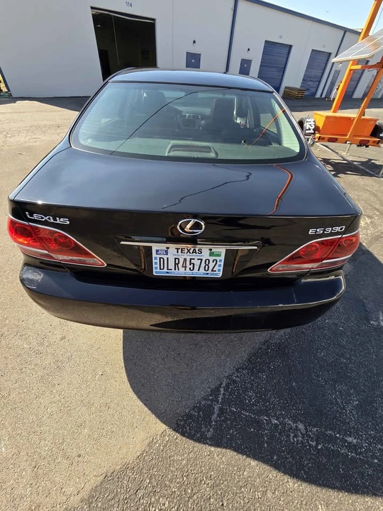 2005 Lexus ES 4th Gen - Image 9 of 19