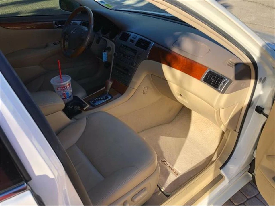 2005 Lexus ES 4th Gen - Image 22 of 23