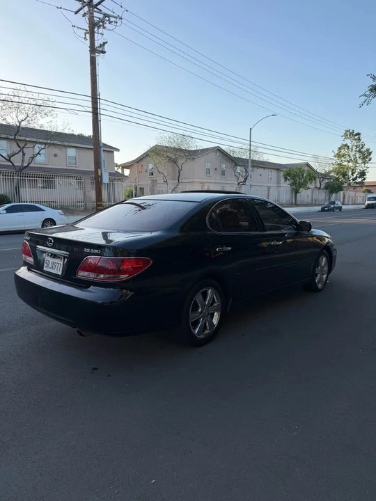 2005 Lexus ES 4th Gen - Image 3 of 8