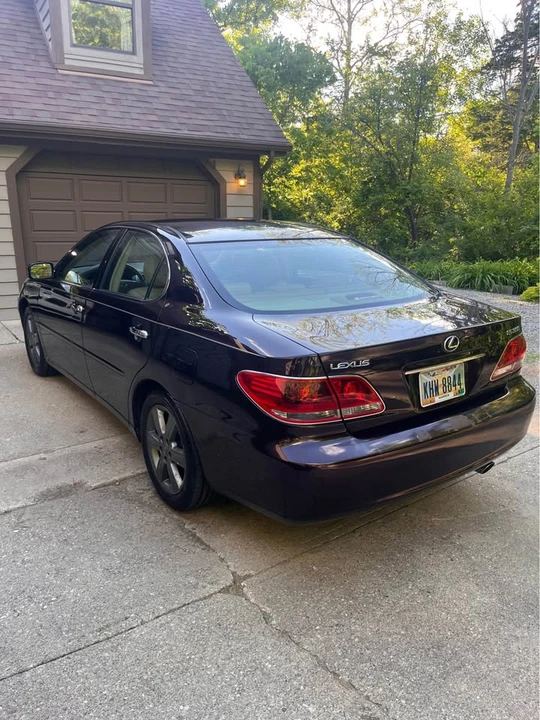 2005 Lexus ES 4th Gen - Image 4 of 11
