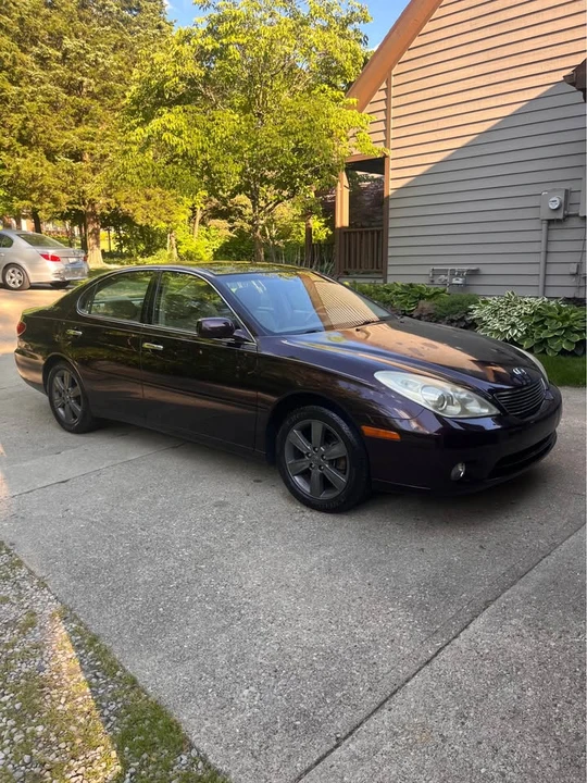 2005 Lexus ES 4th Gen - Image 2 of 11