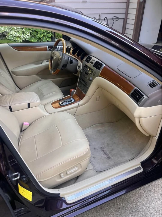 2005 Lexus ES 4th Gen - Image 9 of 11
