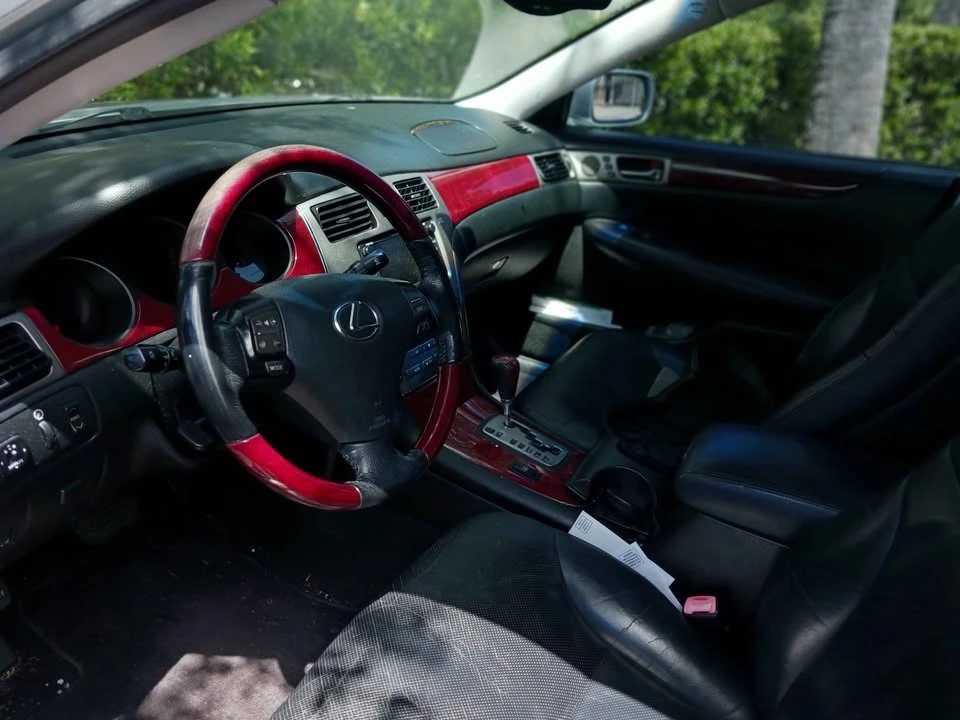 2005 Lexus ES 4th Gen - Image 9 of 10