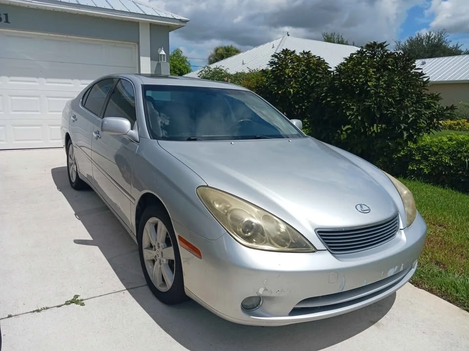 2005 Lexus ES 4th Gen - Image 2 of 10