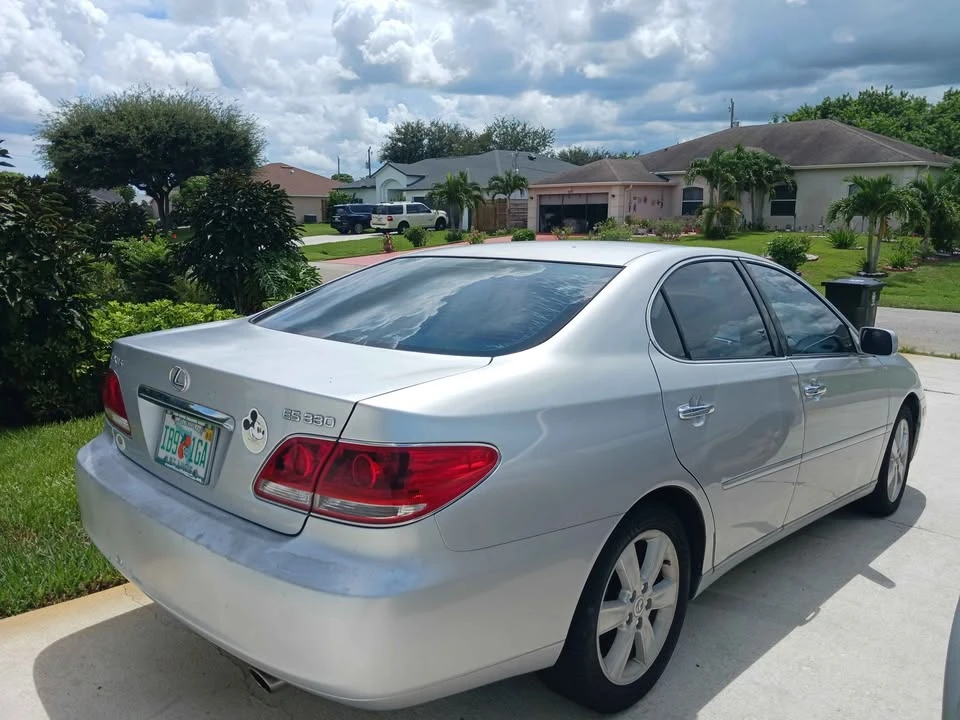 2005 Lexus ES 4th Gen - Image 4 of 10