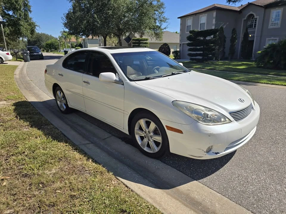2005 Lexus ES 3rd Gen - Image 4 of 10