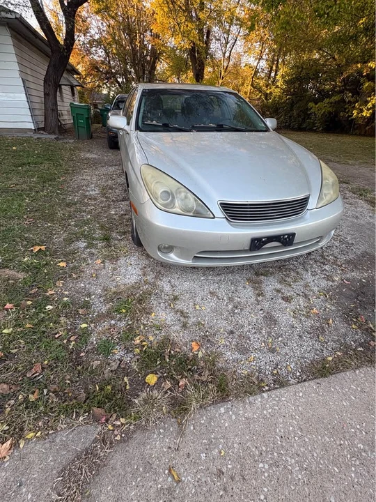 2005 Lexus ES 4th Gen - Image 3 of 5