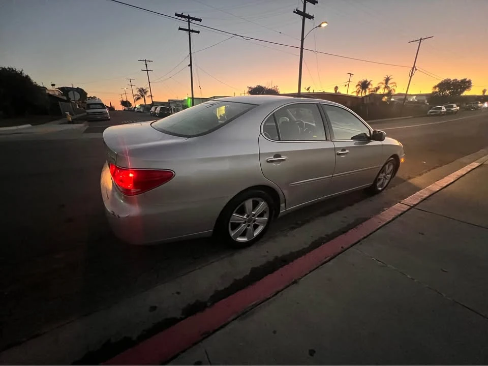 2005 Lexus ES 4th Gen - Image 2 of 9