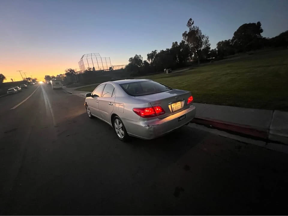 2005 Lexus ES 4th Gen - Image 3 of 9