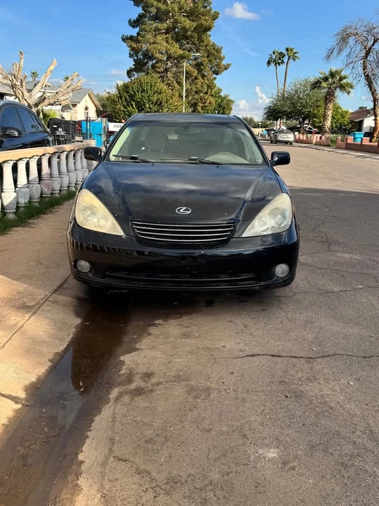 2005 Lexus ES 3rd Gen - Image 2 of 4