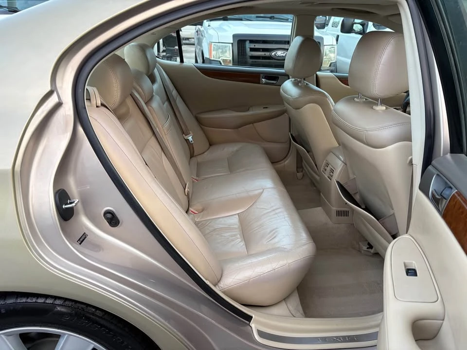 2005 Lexus ES 4th Gen - Image 16 of 20