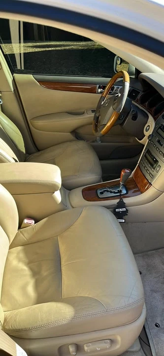 2005 Lexus ES 3rd Gen - Image 3 of 6