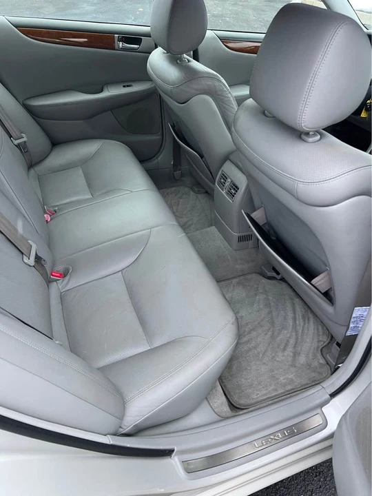 2005 Lexus ES 4th Gen - Image 13 of 16
