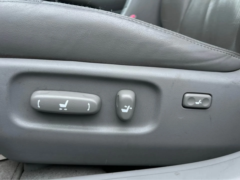 2005 Lexus ES 4th Gen - Image 16 of 16