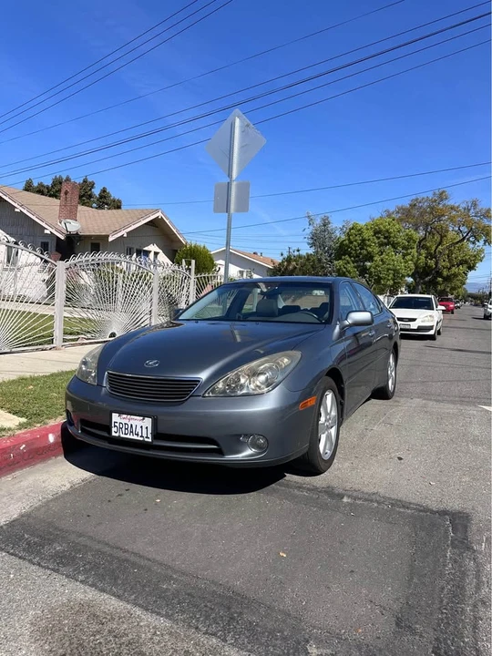 2005 Lexus ES 4th Gen - Image 2 of 20