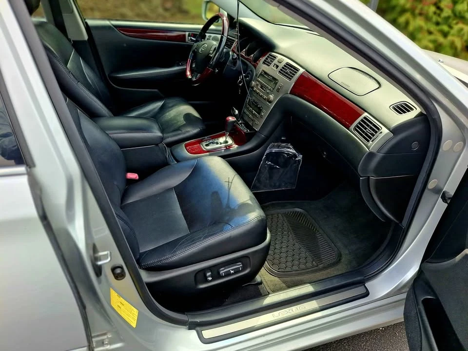2005 Lexus ES 4th Gen - Image 5 of 6