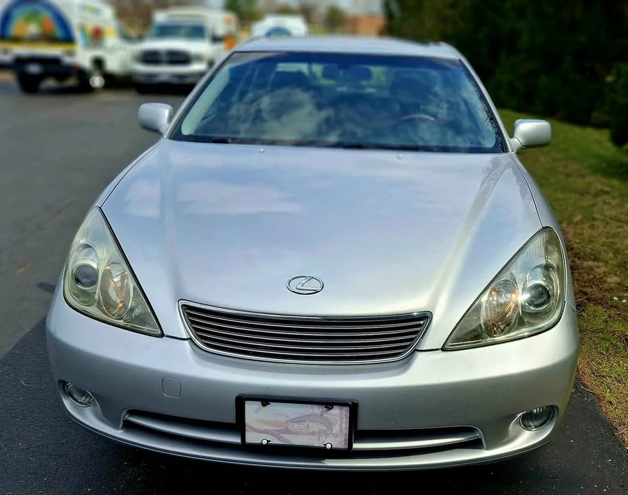 2005 Lexus ES 4th Gen - Image 2 of 6