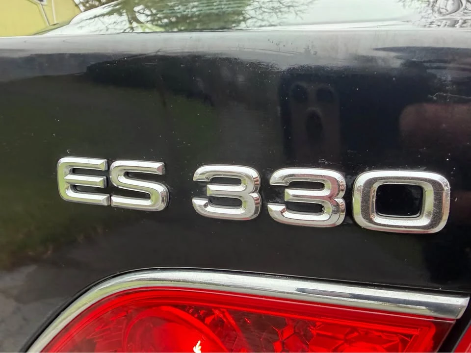 2005 Lexus ES 4th Gen - Image 15 of 16