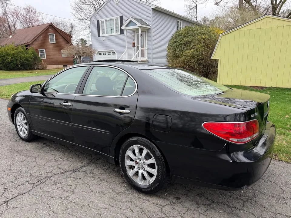 2005 Lexus ES 4th Gen - Image 4 of 16