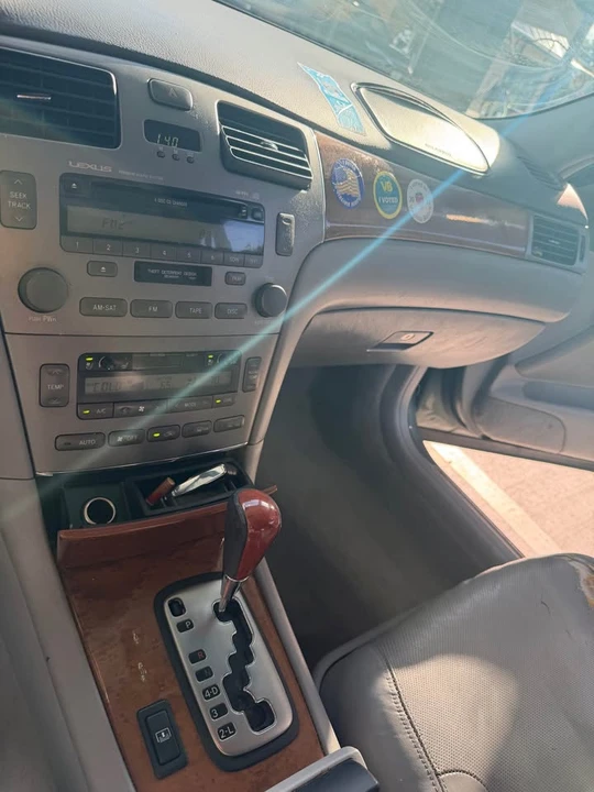 2005 Lexus ES 4th Gen - Image 7 of 10
