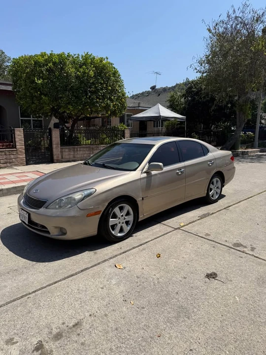2005 Lexus ES 4th Gen - Image 2 of 8
