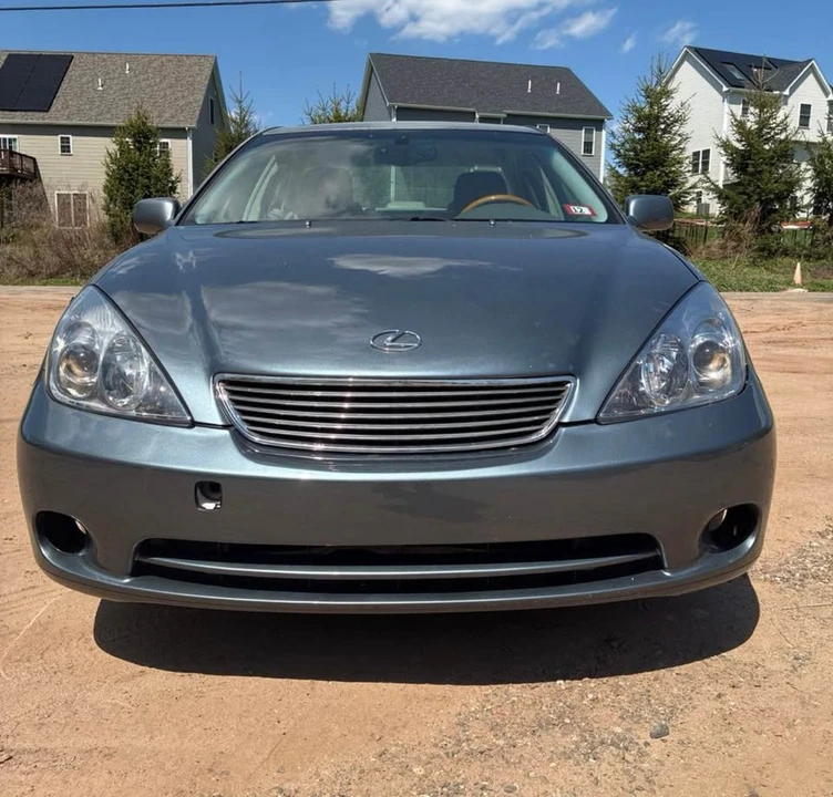 2005 Lexus ES 4th Gen - Image 4 of 15