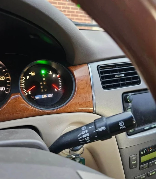 2005 Lexus ES 4th Gen - Image 6 of 6