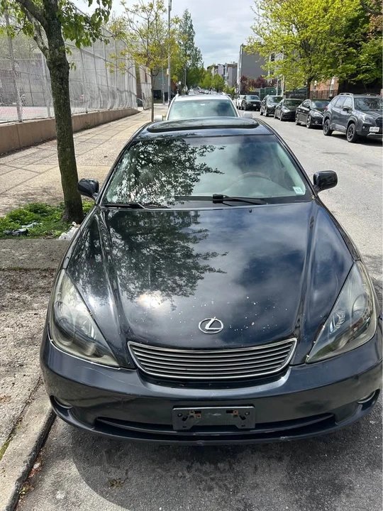2005 Lexus ES 4th Gen - Image 2 of 7