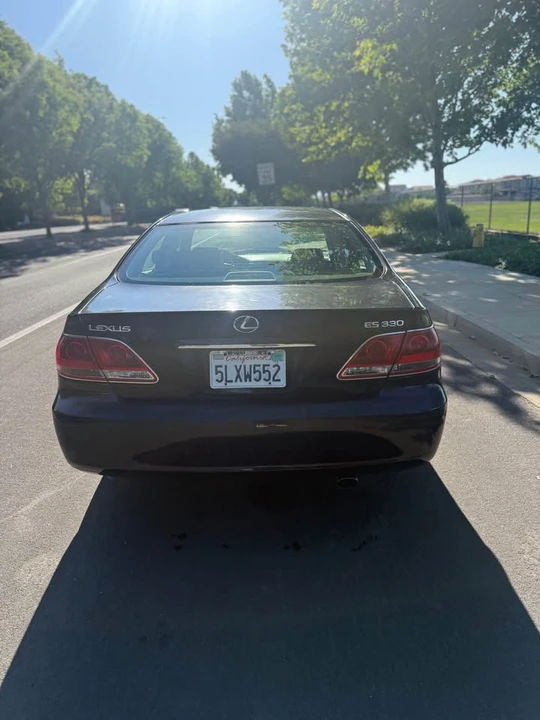 2005 Lexus ES 4th Gen - Image 6 of 10