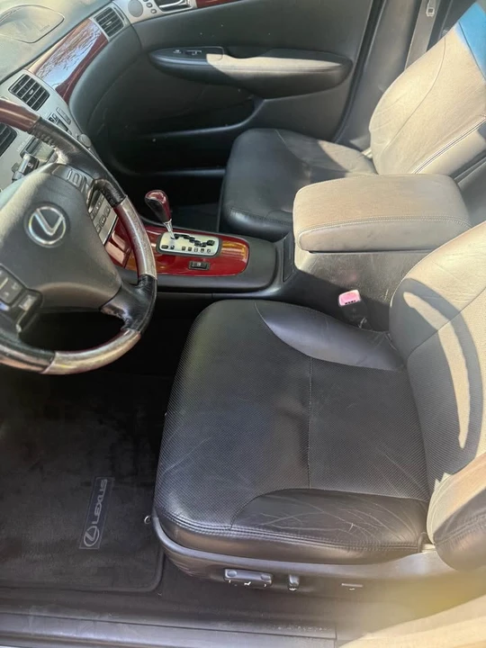 2005 Lexus ES 4th Gen - Image 7 of 10