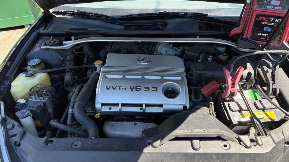 2005 Lexus ES 4th Gen - Image 9 of 12