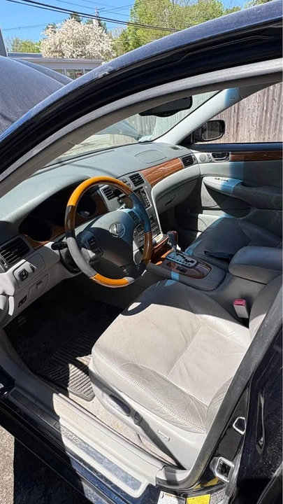 2005 Lexus ES 4th Gen - Image 7 of 12