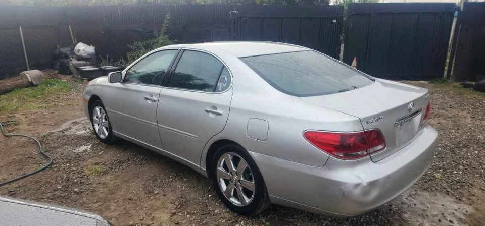 2005 Lexus ES 4th Gen - Image 12 of 16