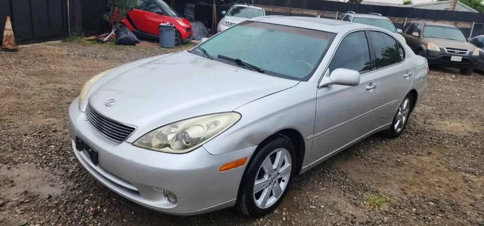 2005 Lexus ES 4th Gen - Image 2 of 16