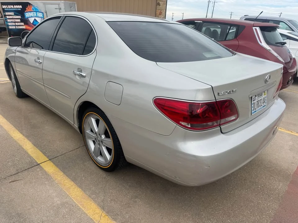 2005 Lexus ES 4th Gen - Image 3 of 14