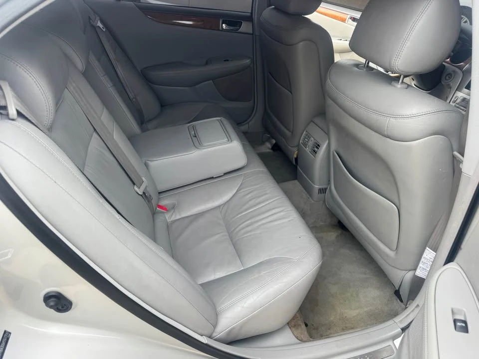 2005 Lexus ES 4th Gen - Image 8 of 14