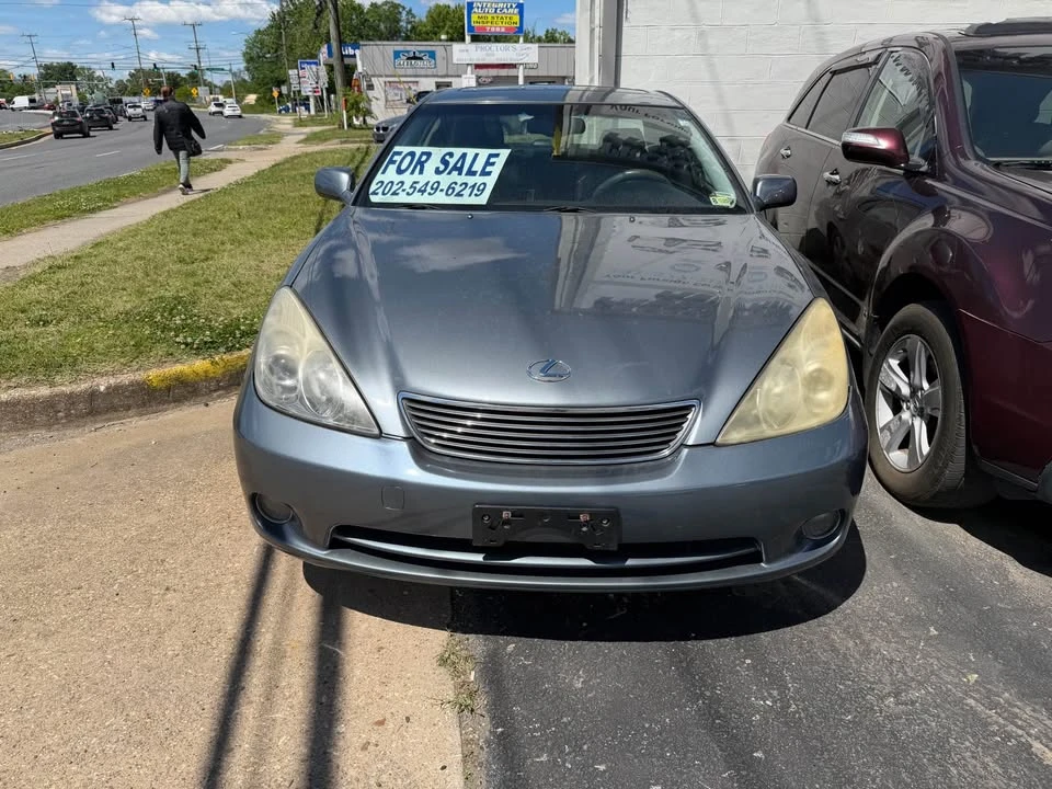 2005 Lexus ES 4th Gen - Image 2 of 9